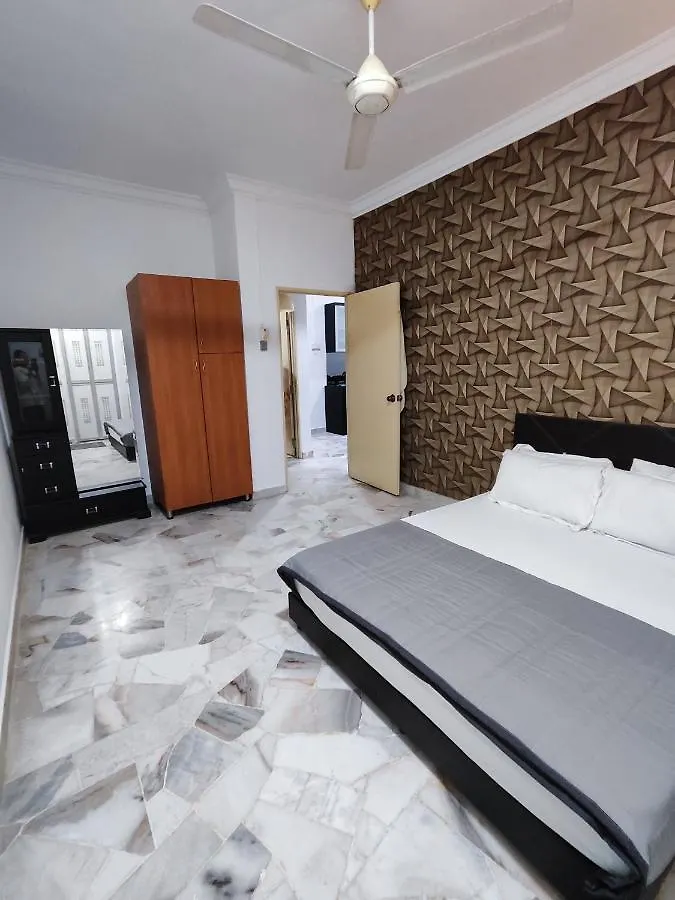 Aydan Homestay, Utm, Taman Sri Pulai, Skudai ジョホールバル 別荘