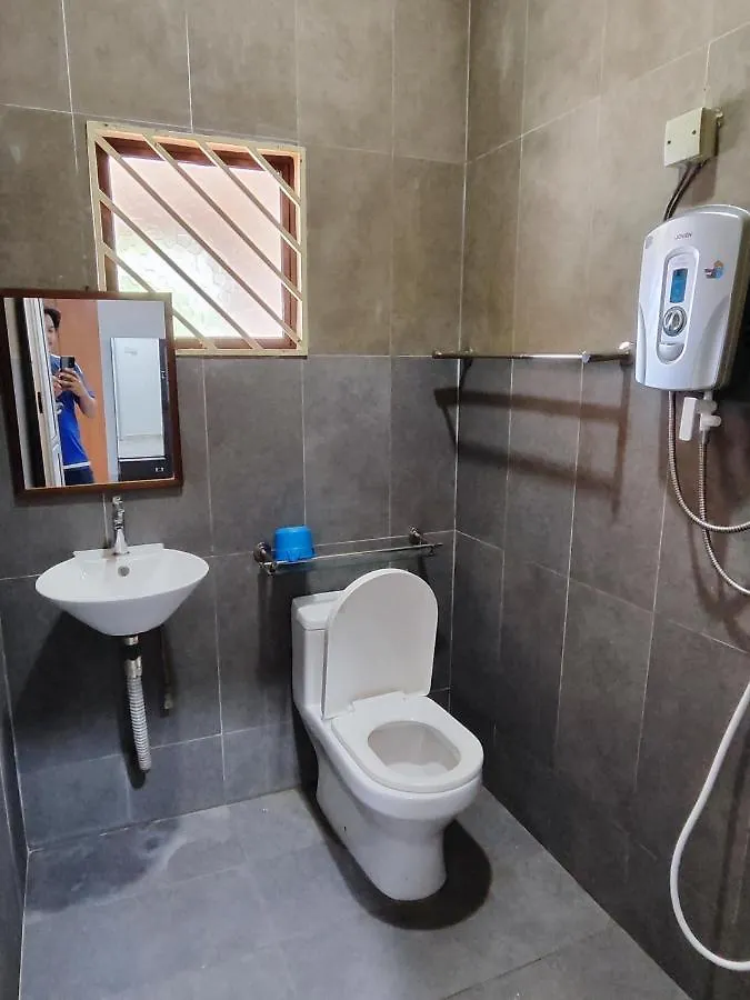 別荘 Aydan Homestay, Utm, Taman Sri Pulai, Skudai ジョホールバル