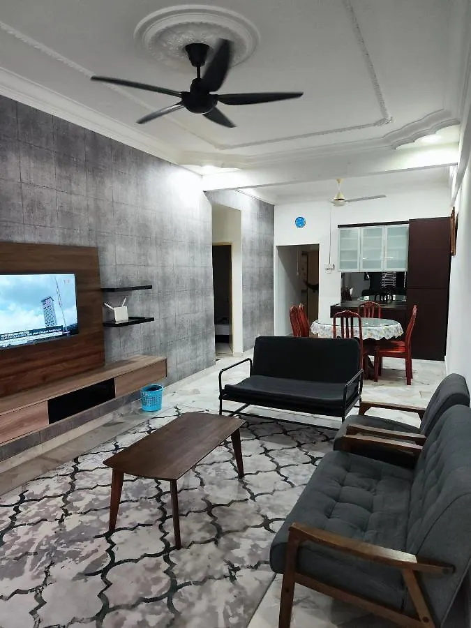 Aydan Homestay, Utm, Taman Sri Pulai, Skudai ジョホールバル